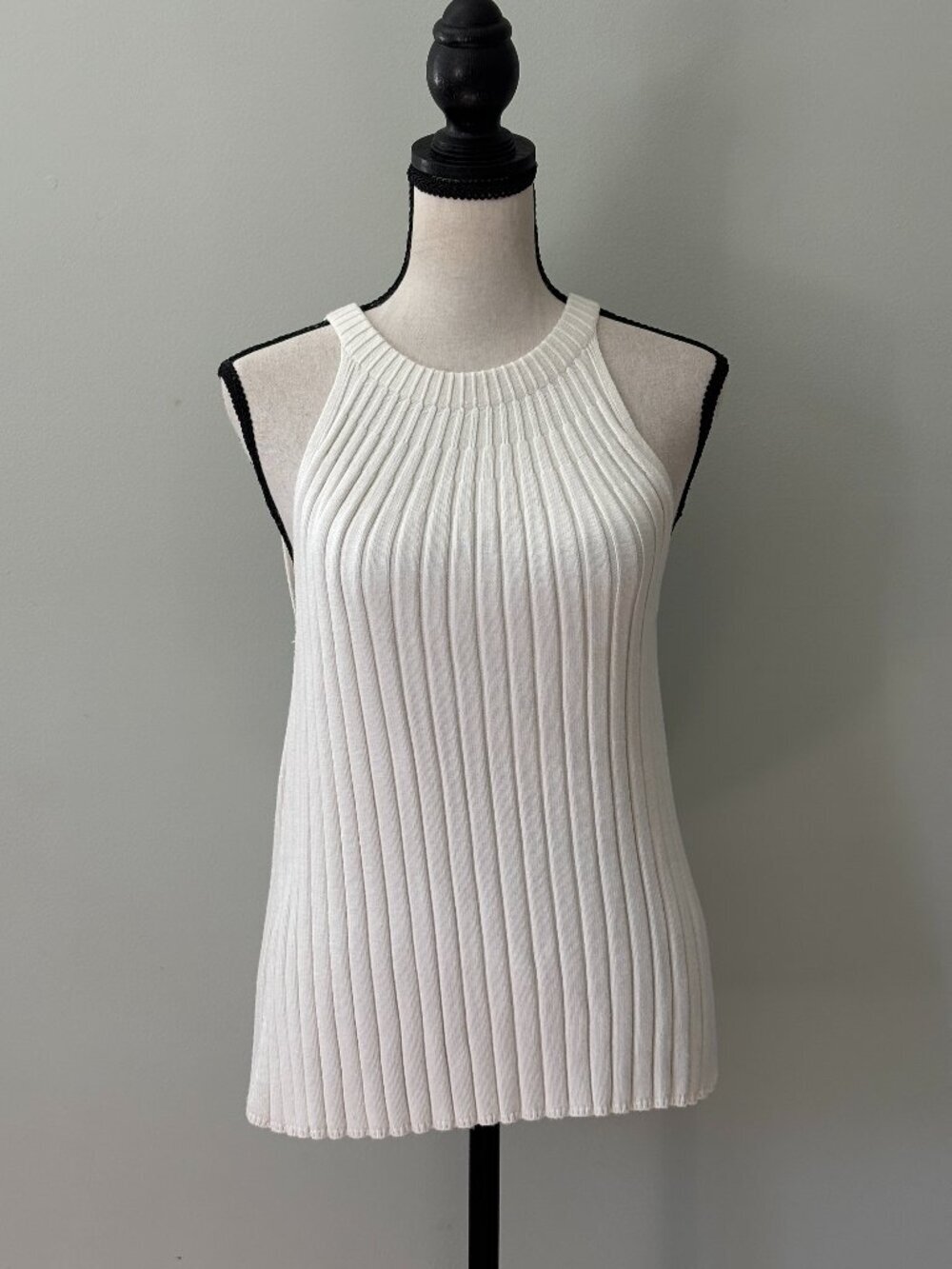 Rue and Willow Ivory Ribbed Knit Halter Tank Top Large Like New